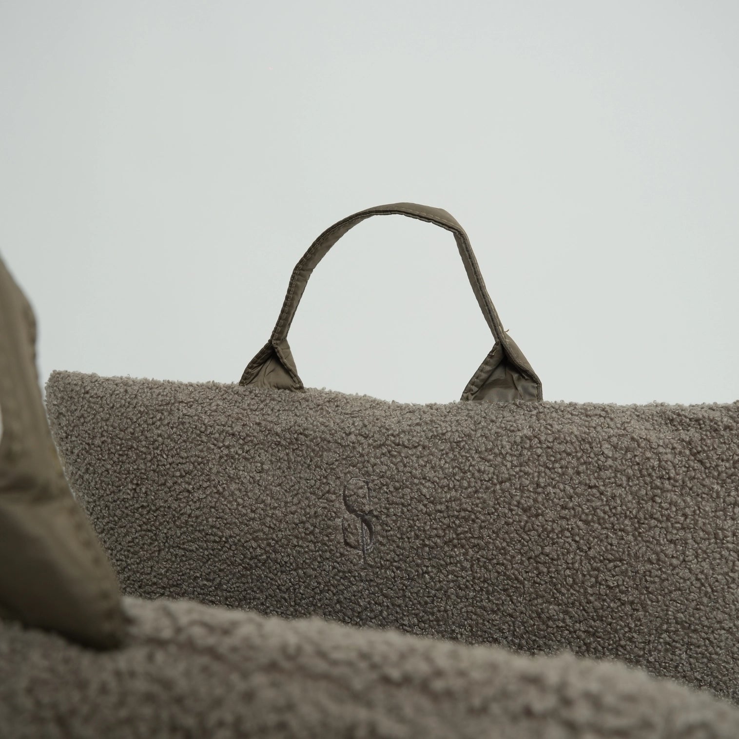 Panier de transport chien voiture Staey